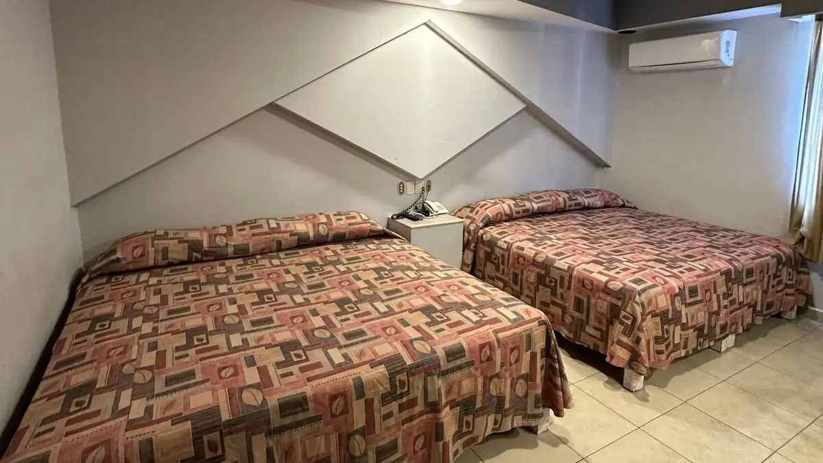Double Room - 2 XL Double Beds